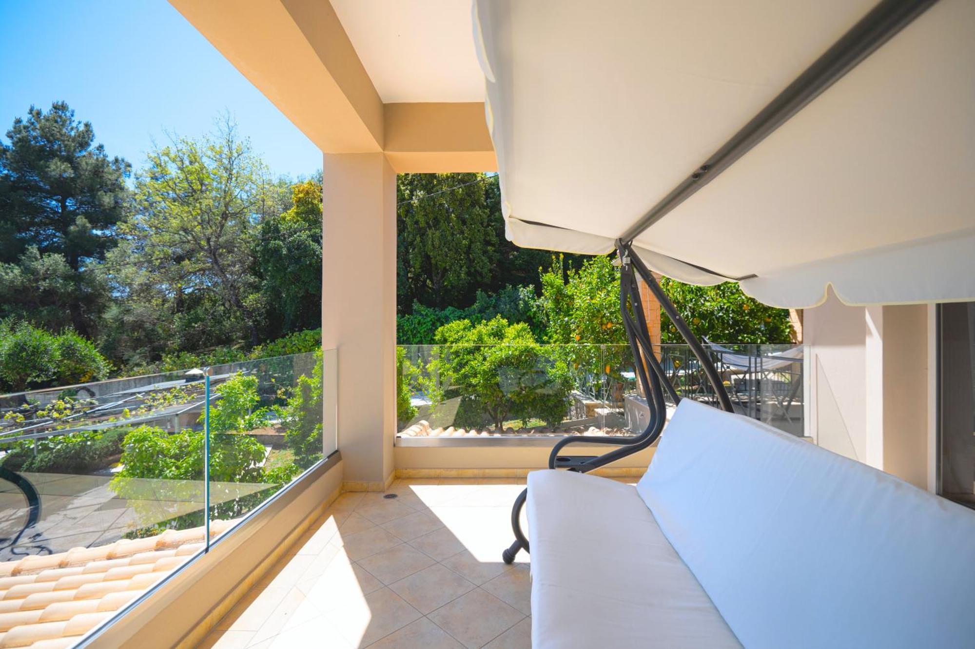 Villa Natilia Gazatika ภายนอก รูปภาพ