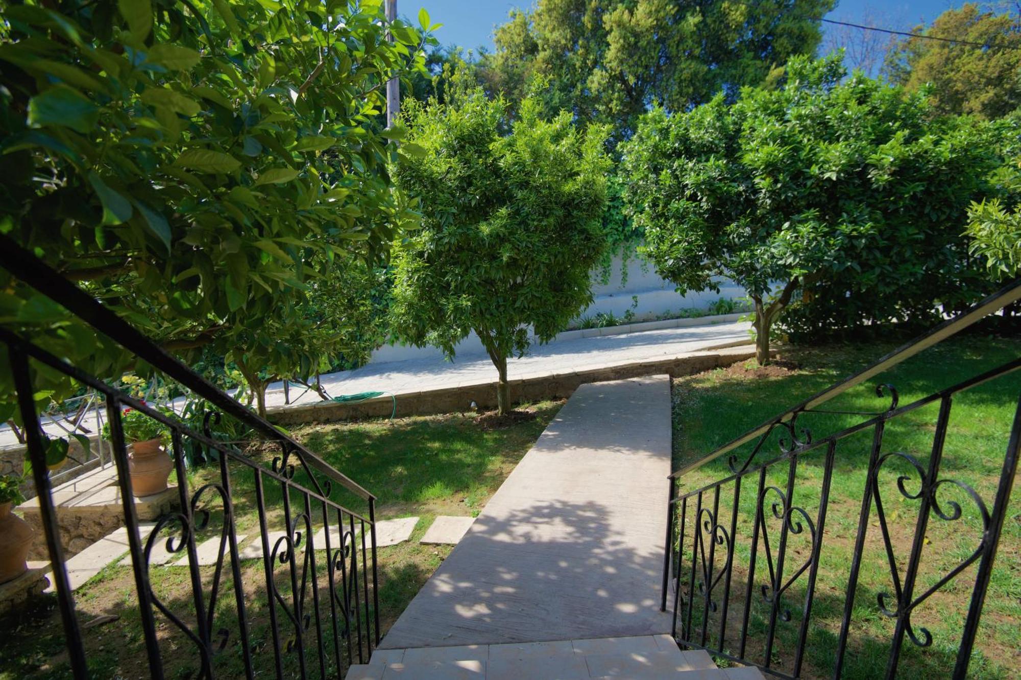 Villa Natilia Gazatika ภายนอก รูปภาพ